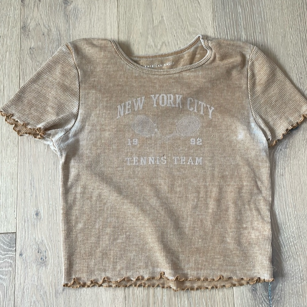 American Eagle tennis shirt size medium